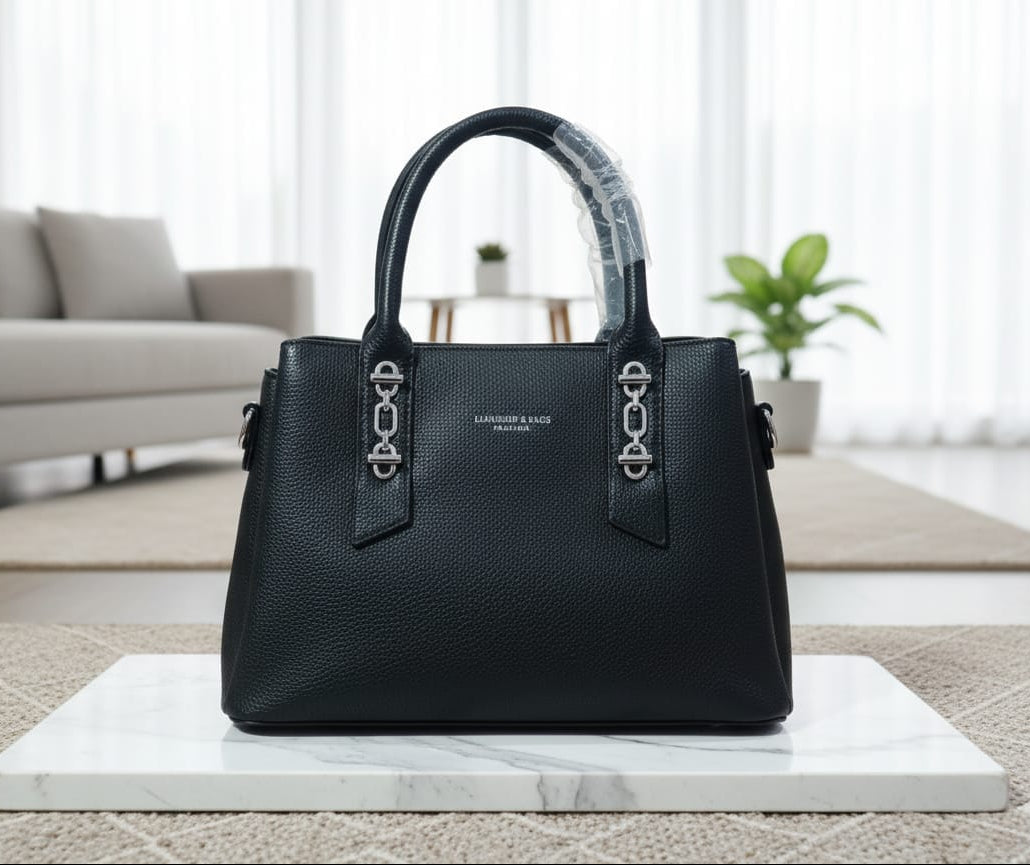 Elegant Black Leather Handbag – Timeless Luxury for Every Occasion