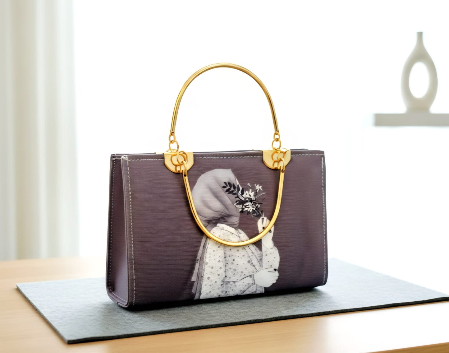 Chic Fashion Handbag with Artistic Illustration