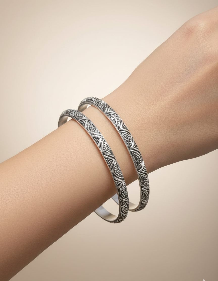 Elegant Traditional Bangles for Women