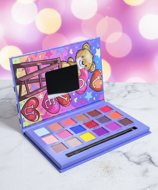 Cute Teddy Love Eyeshadow Palette – 18 Highly Pigmented Shades