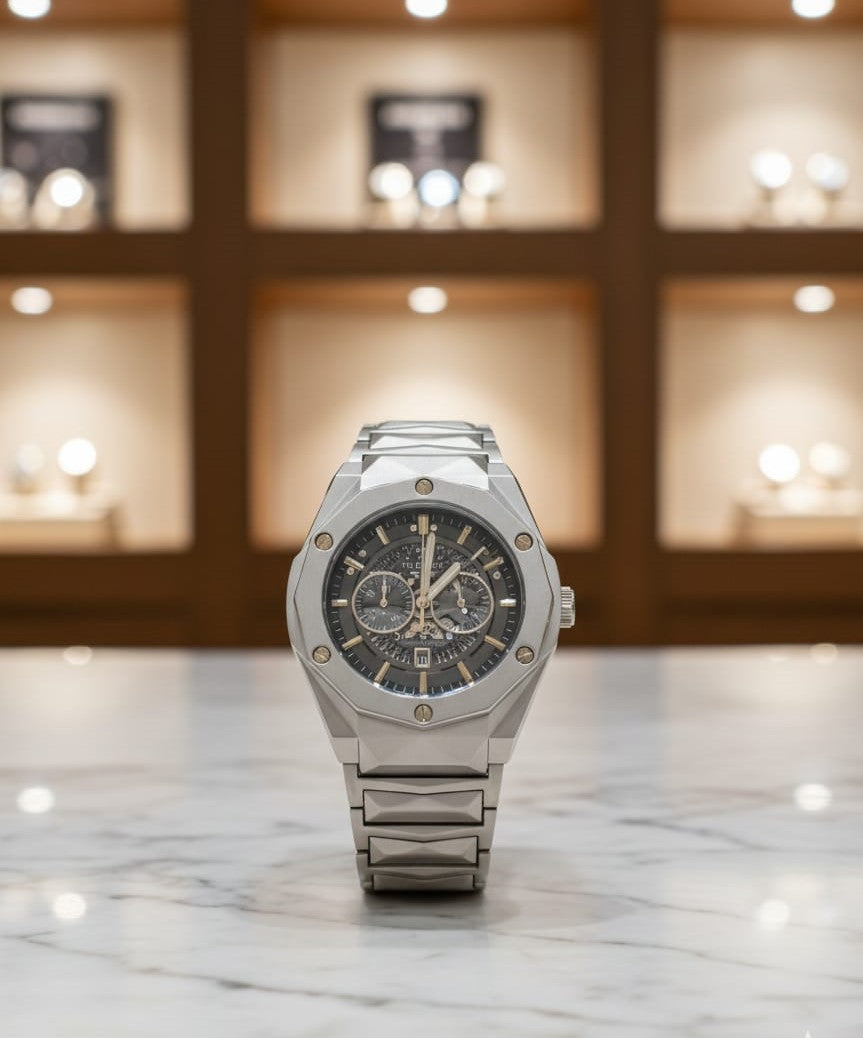 Hublot Luxury Blue Dial Watch – Timeless Elegance